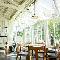 カフェブルー 本店 内観