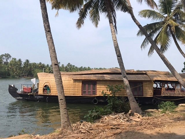 southern backwaters houseboats tours kollam reviews