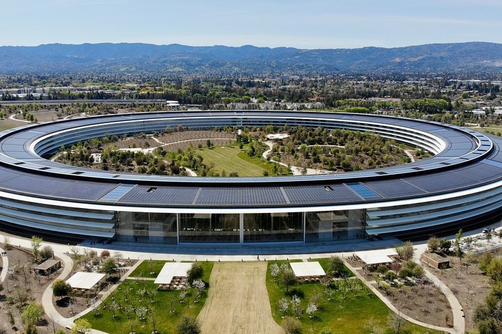 s Welcome Center At  S Headquarters Campus In Silicon