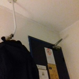 la penderie en l'air un tube c'est drôle non !!!