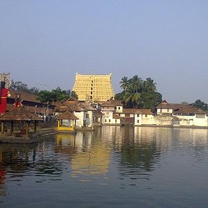 kollam tourist places tamil