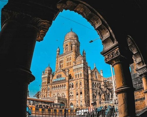 Insider's travel guide to Mumbai: Seaside cities are more welcoming than  landlocked ones