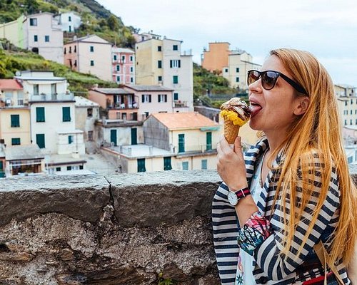 best walking tour of cinque terre