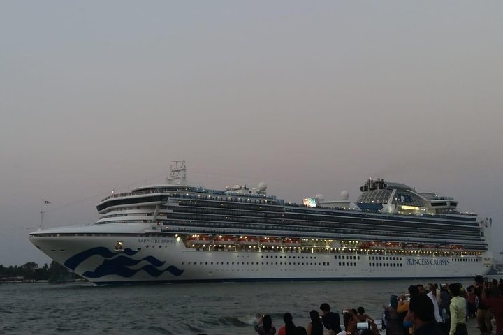 cruise ship tour in kochi