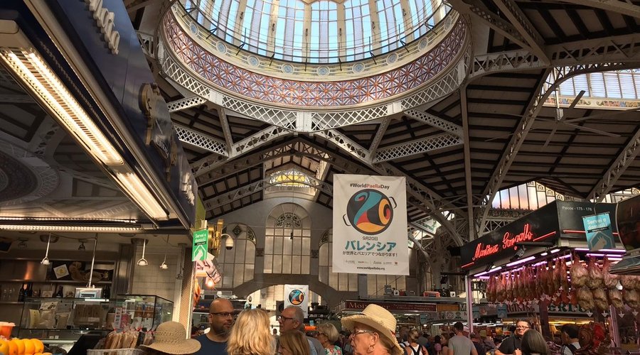 Plaza del Mercado (Placa del Mercat), Valencia, Spain 