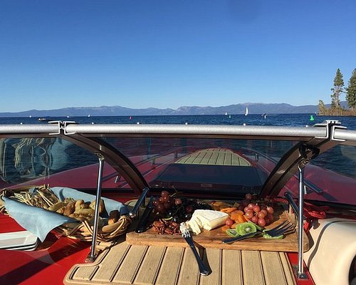 boat cruise on lake tahoe