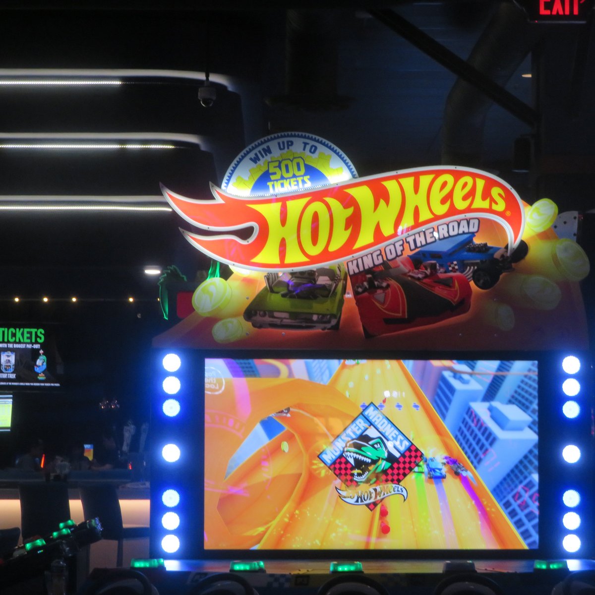 Dave & Buster's entertainment play: Interactive technology played a key  role