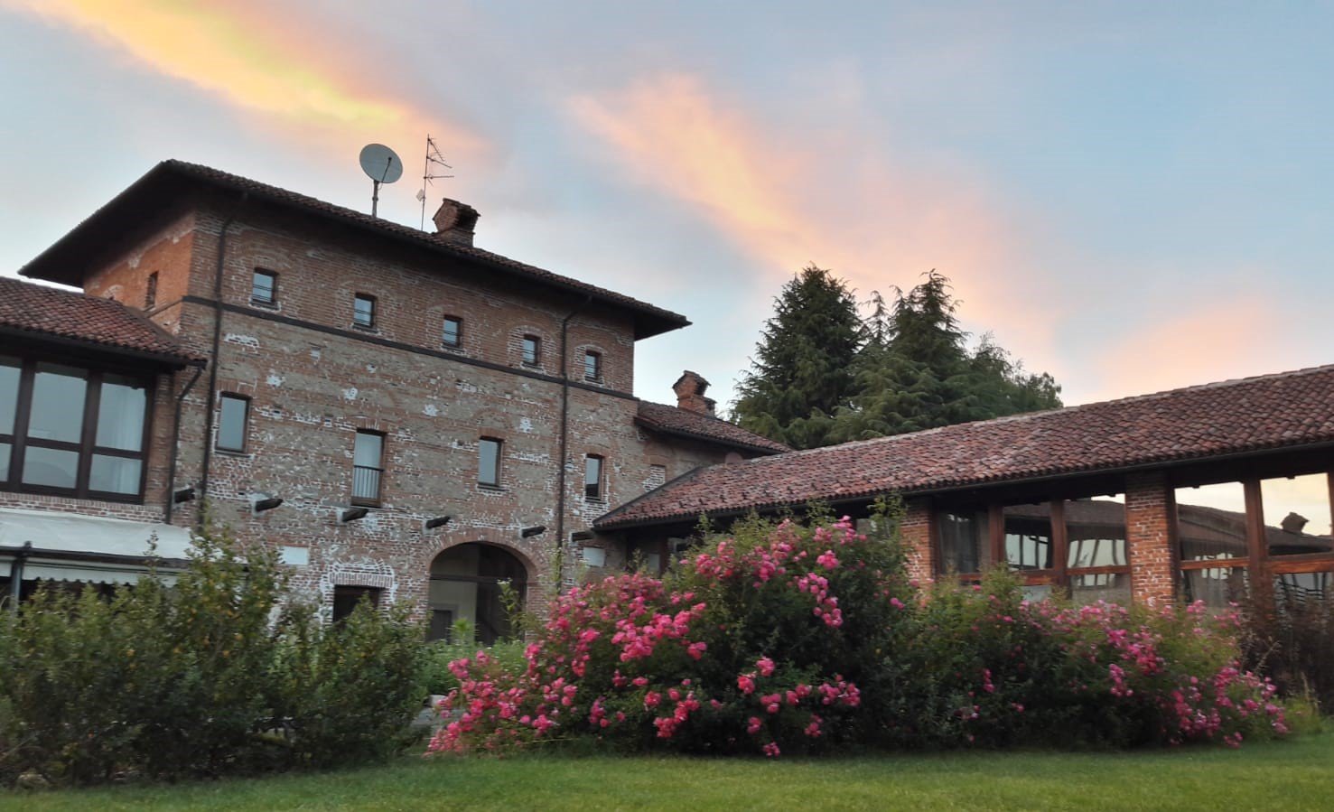 Cascina Era E Resort Wellness - UPDATED Prices, Reviews & Photos ...