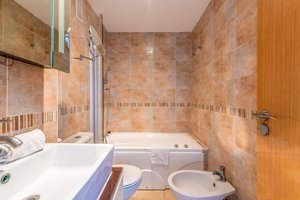 Room & Suite