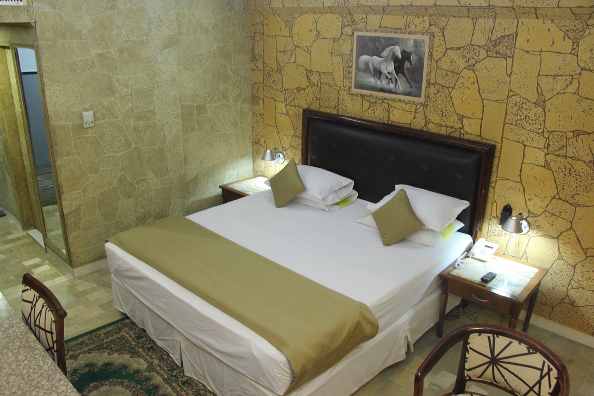 Four Square by WI in Karachi: Find Hotel Reviews, Rooms, and Prices on