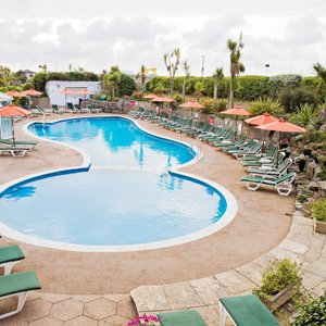 Carlton hotel  Outdoor Pool
