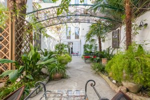 Le Ryad Boutique Hôtel in Marseille, image may contain: Garden, Nature, Outdoors, Backyard