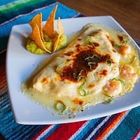 Quesadila gratinada de camarones al limón