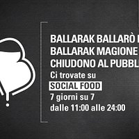 Da stasera Ballarak chiude al pubblico.
Abbiamo deciso di andare oltre le misure contenute nel recente DPCM richieste al mondo della ristorazione.
Lo facciamo come atto di responsabilità nei confronti dei clienti e della collettività tutta.
Per affrontare insieme questa brutta storia che, speriamo, si risolva prestissimo, vi garantiamo su Socialfood il menu completo e le vostre birre, 7 giorni su 7, dalle 11:00 alle 24:00.