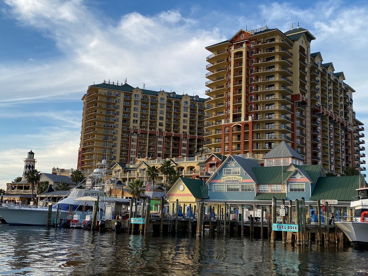 EMERALD GRANDE AT HARBORWALK VILLAGE - Updated 2024 Prices ...