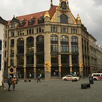 Altes Amtshaus mit renovierter Fassade