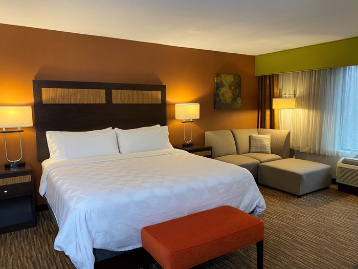 Comfort Inn & Suites Danbury-Bethel - UPDATED Prices, Reviews & Photos ...