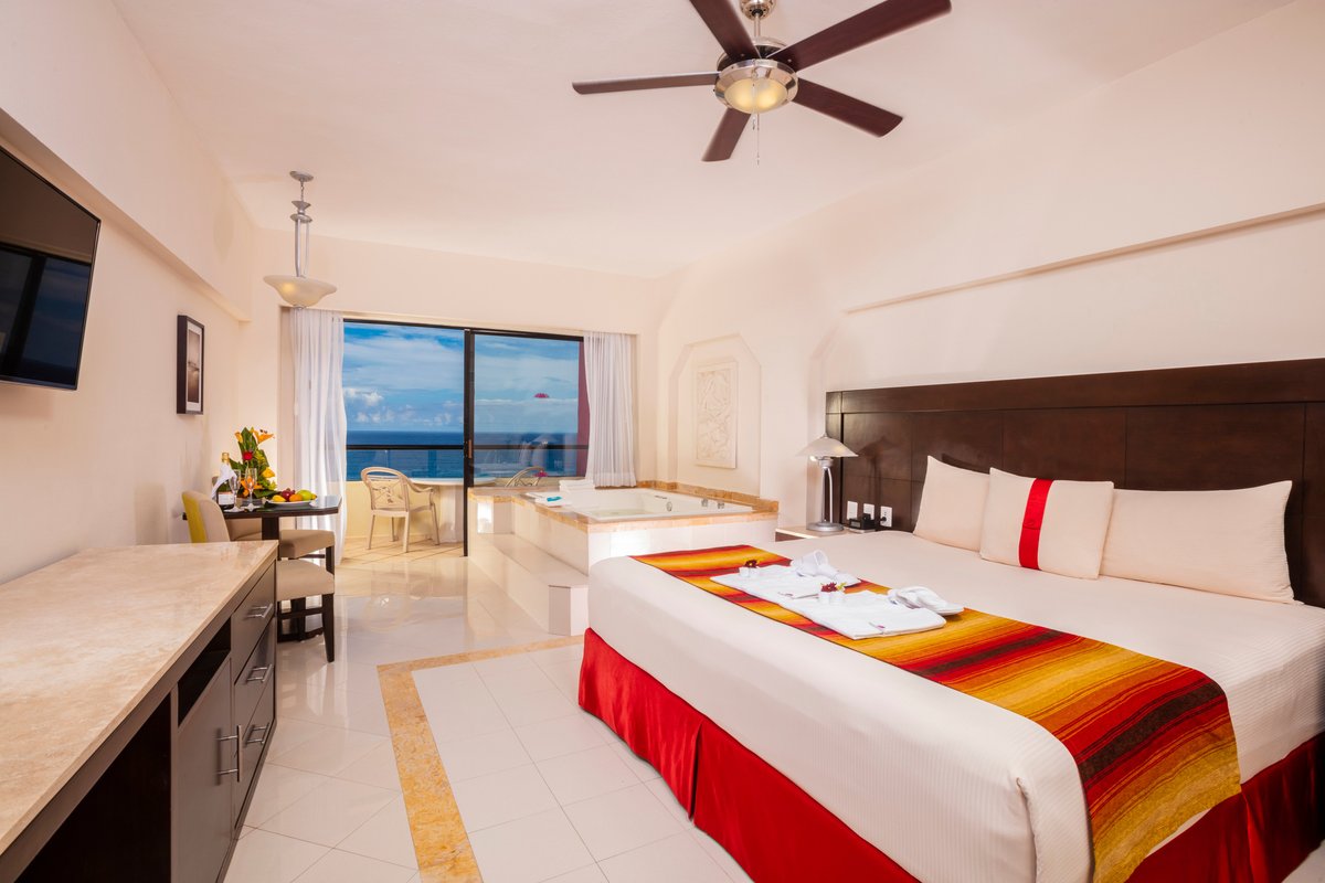 Crown Paradise Club Cancun Rooms: Pictures & Reviews - Tripadvisor