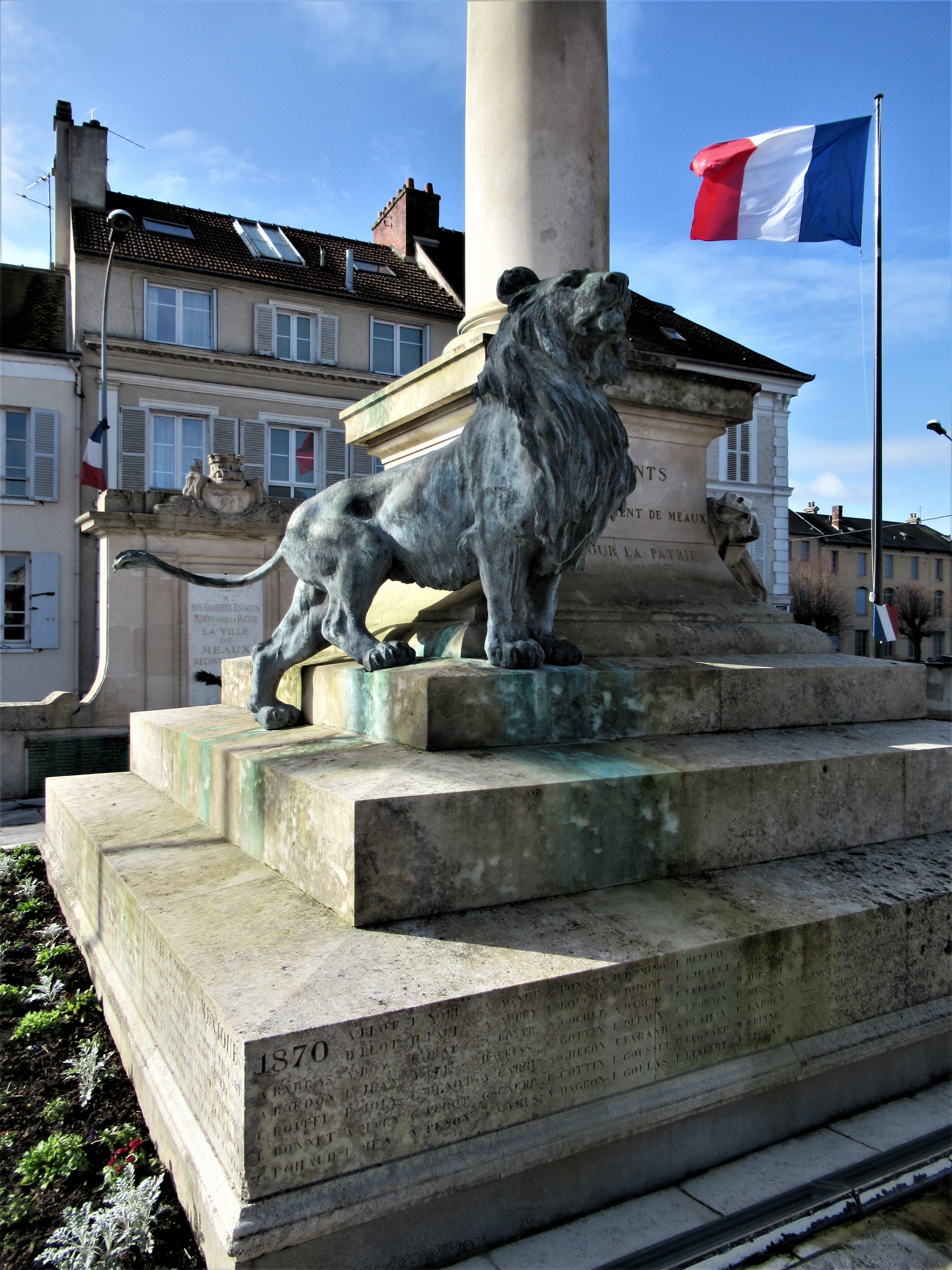 Monument Aux Morts De 1870 Ou Monument Des Enfants Morts Pour La Patrie ...