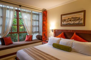Room & Suite