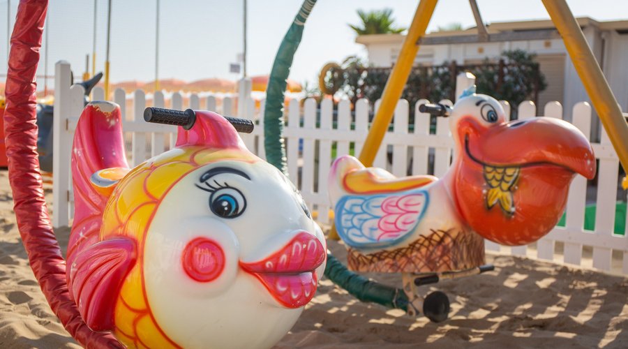 Miniclub animazione bimbi anche la domenica Bagni 25 - Gabicce Mare 