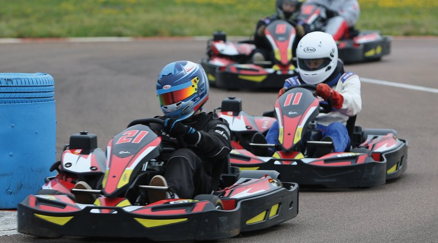 Session au karting Dijon-Prenois !