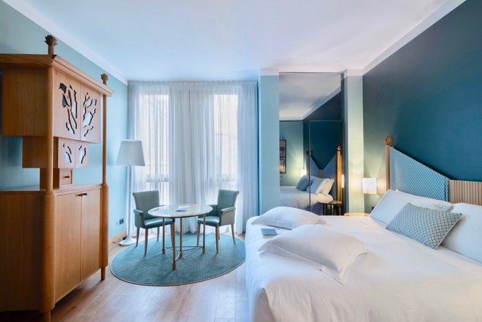 hotel spadari al duomo opens in new window