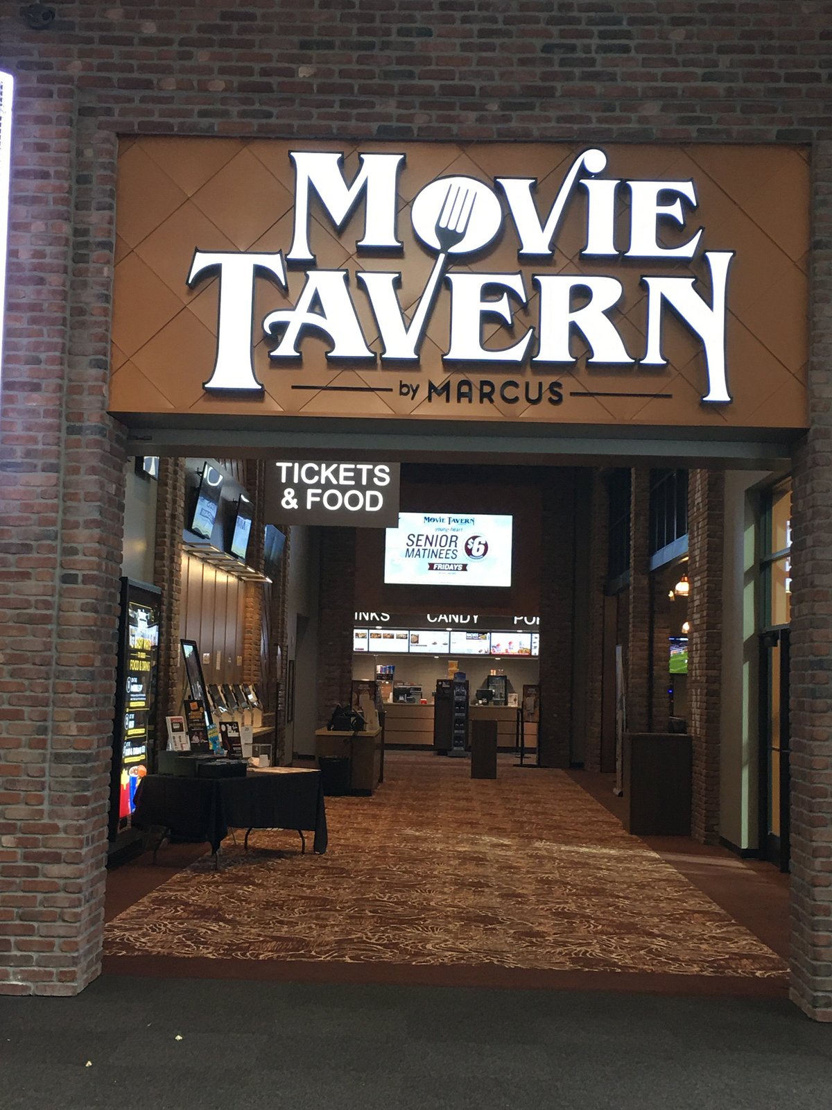 Movie Tavern (Brookfield) 2022 Lo que se debe saber antes de viajar