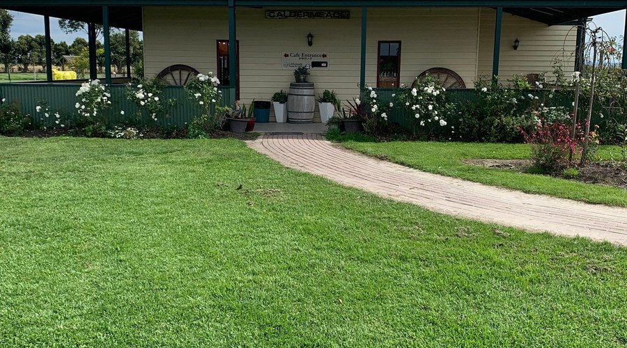 Caldermeade Farm and Cafe - Caldermeade Farm and Cafe의 리뷰 - 트립어드바이저