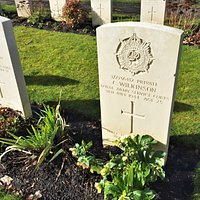 9. Commonwealth War Graves, Marden Cemetery, Kent