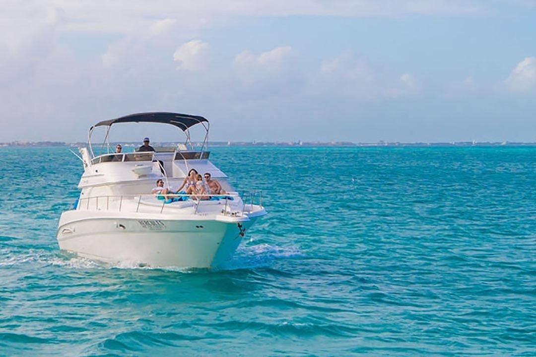 cancun yachts club luxury boat rentals cancun quintana roo mexico