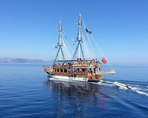 kusadasi boat trips to samos