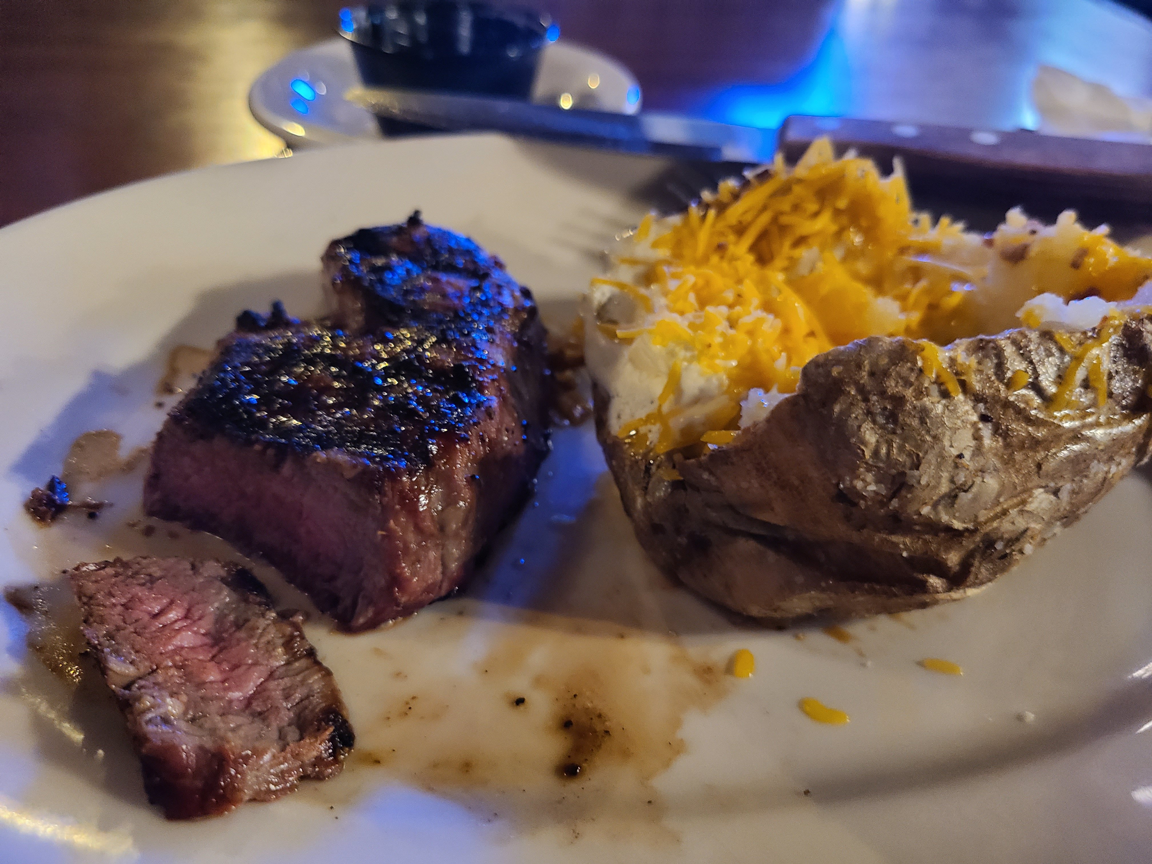 Mo steakhouse sales