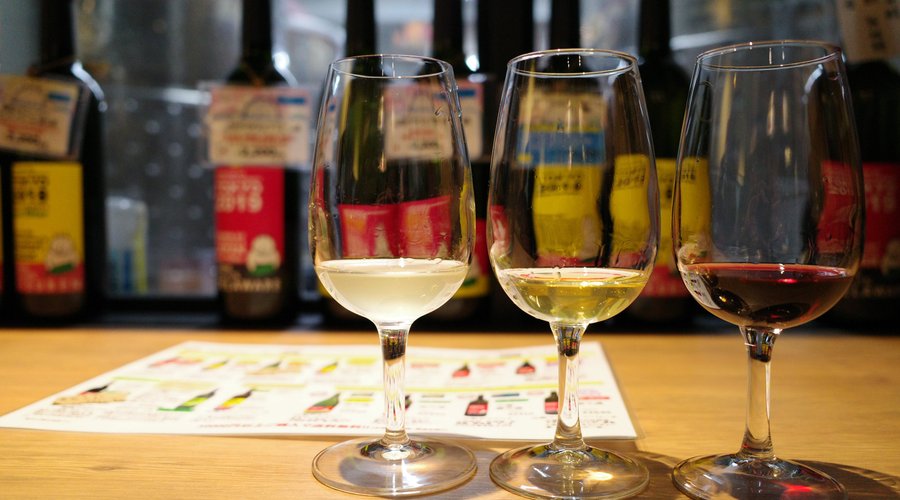 ワイン飲み比べ