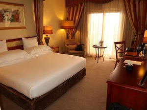 Room & Suite