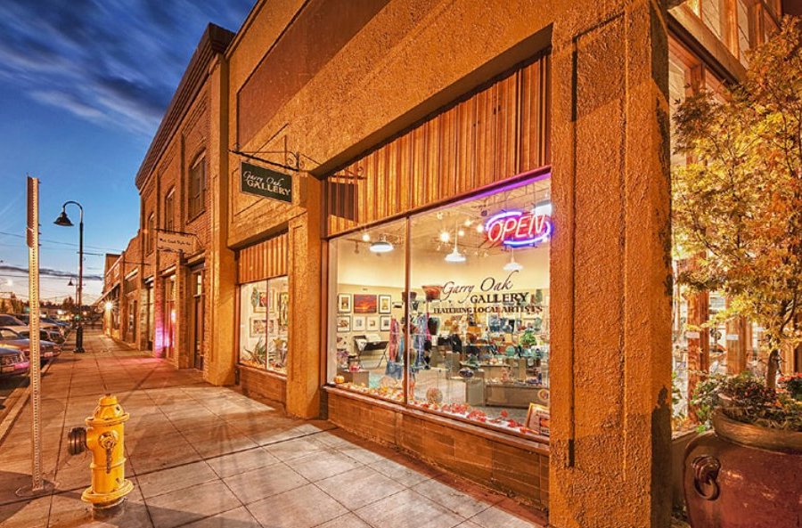 Garry Oak Gallery image