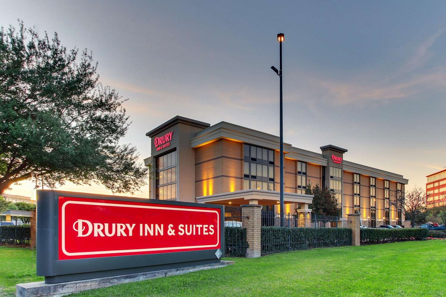 priceline drury inn kansas city airport