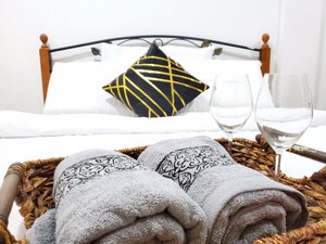 Room & Suite