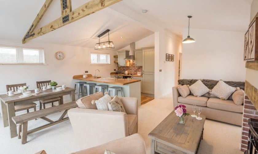 Fabulous Foxglove Lodge