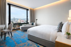 Room & Suite