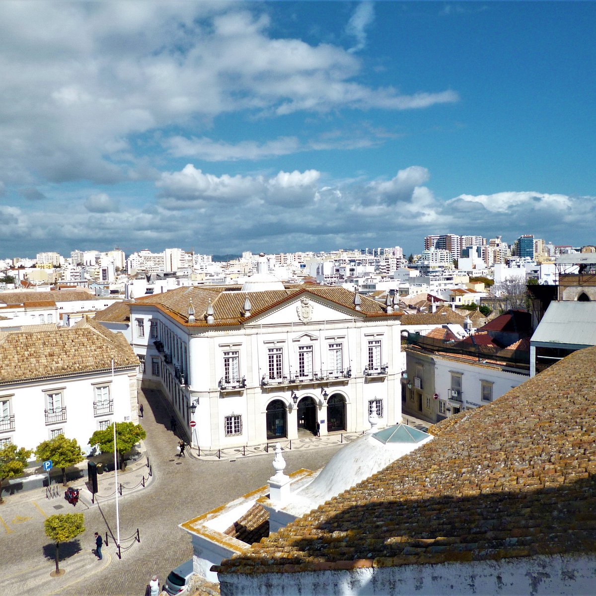 Câmara Municipal - Informações sobre as cidades e vilas de Portugal