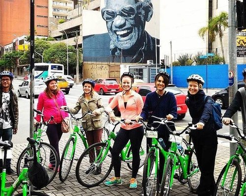 O que conhecer no Setor Histórico de Curitiba e ir de bicicleta?