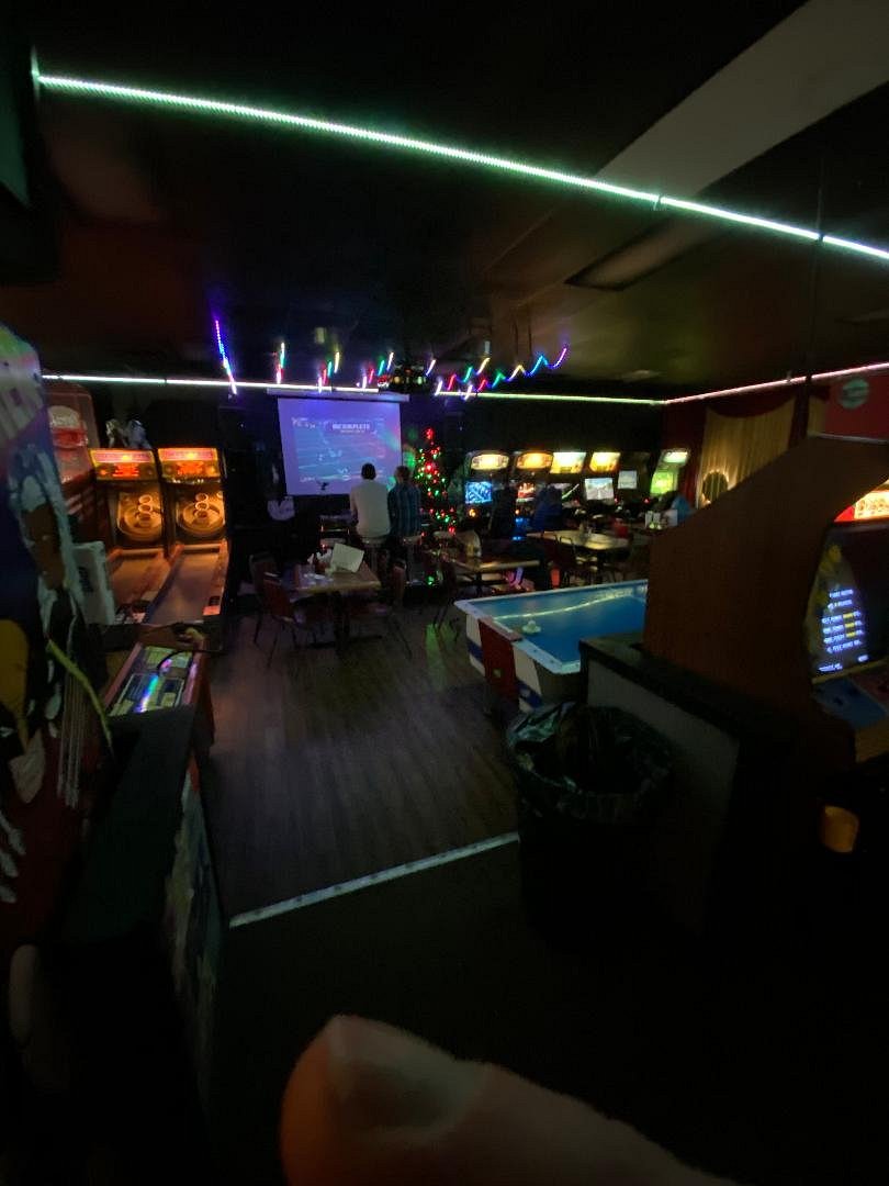 Double Dragon Arcade Closed for Now in Indiana