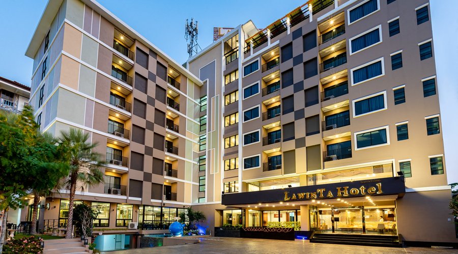 Hotel Building