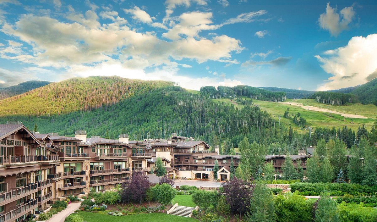 Manor Vail Lodge, hotel in Vail