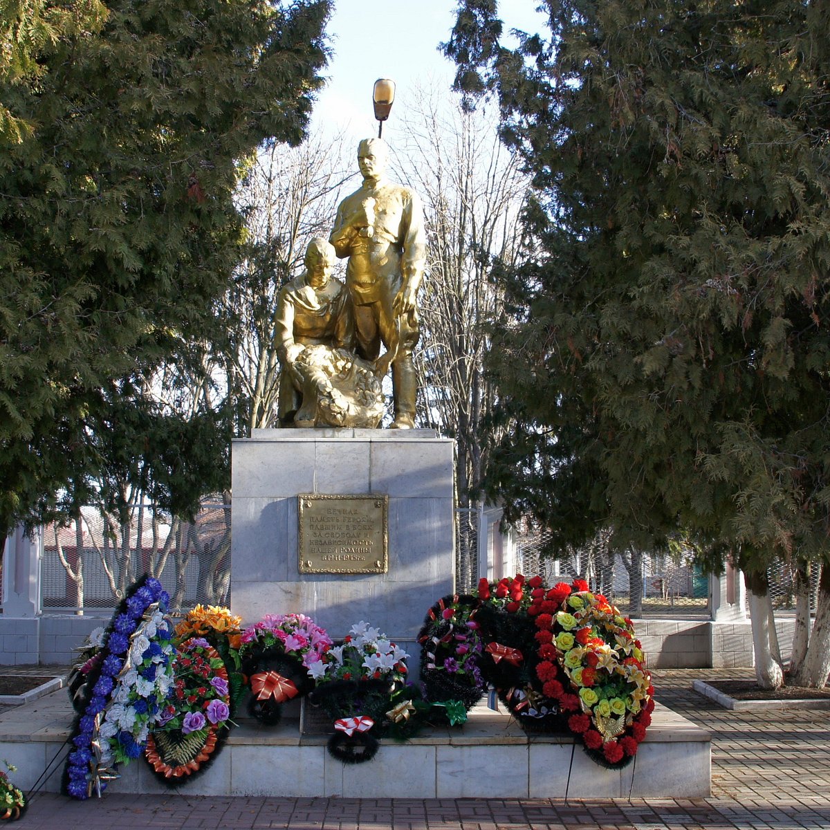 Городской Парк Культуры И Отдыха Им.горького, Рыльск: лучшие советы перед  посещением - Tripadvisor