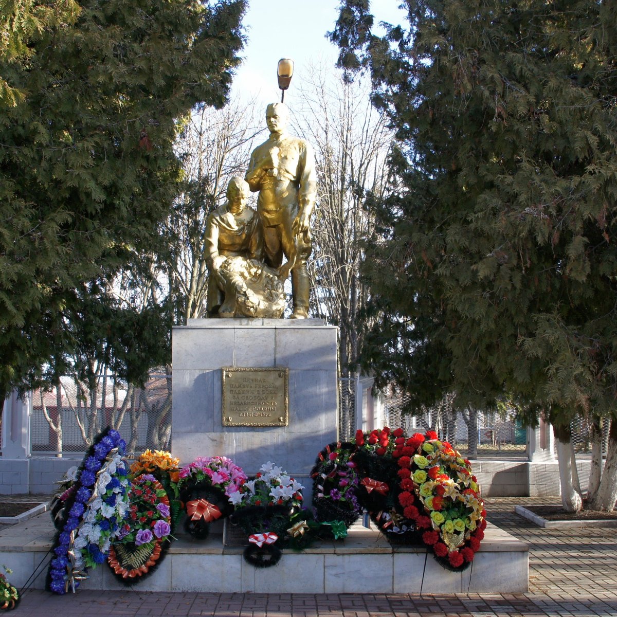 Городской Парк Культуры И Отдыха Им.горького, Рыльск: лучшие советы перед  посещением - Tripadvisor