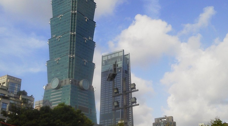 台北１０１をバックにした屋台