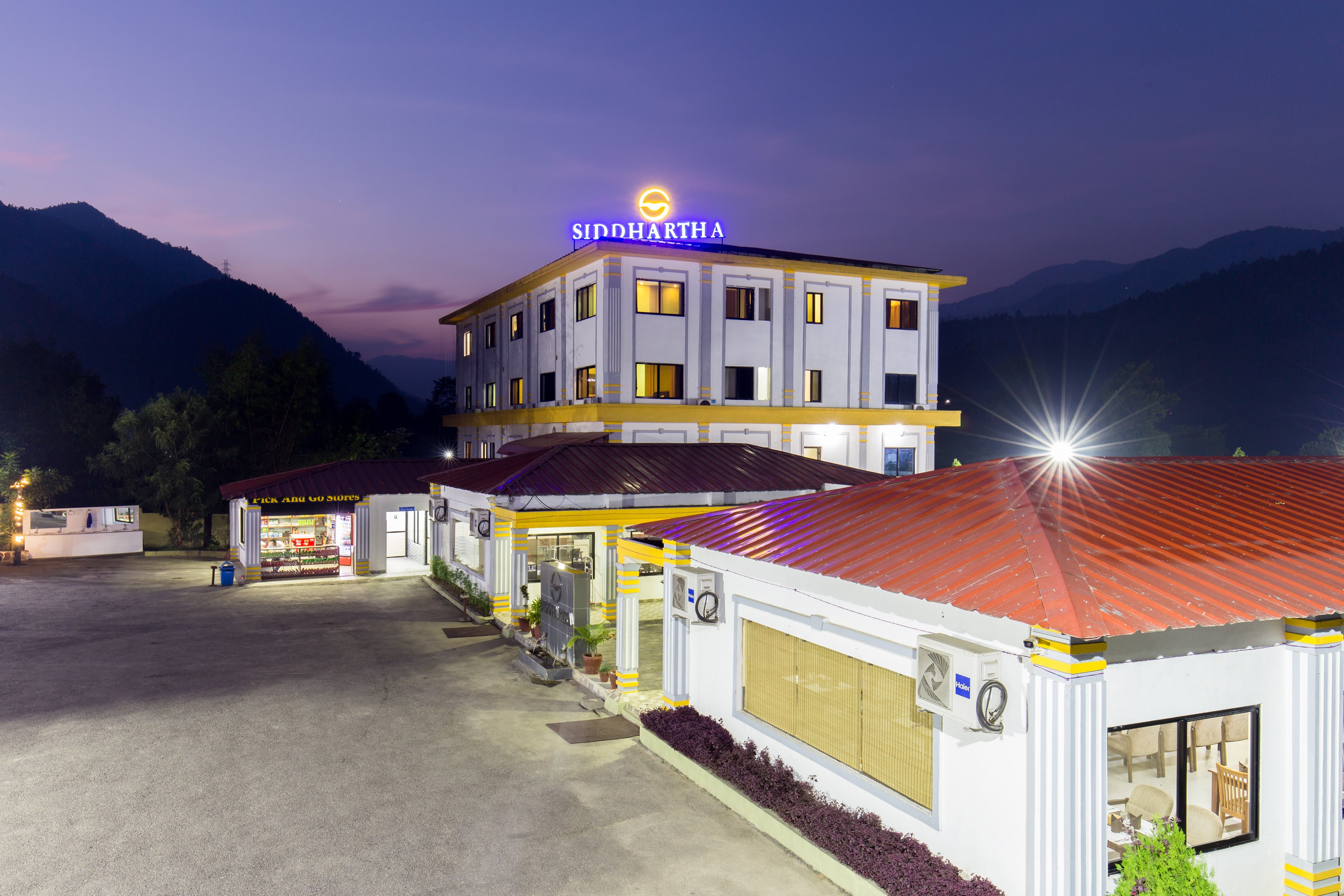 Best hotel discount in mugling