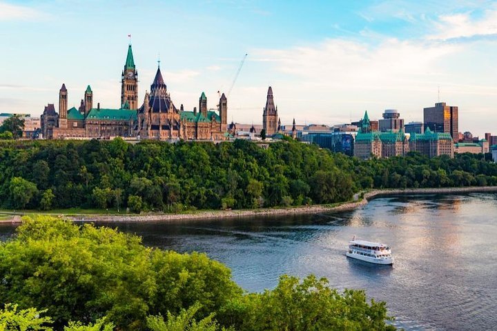 2023 Night on Ottawa Tour provided by See Sight Tours of Ottawa